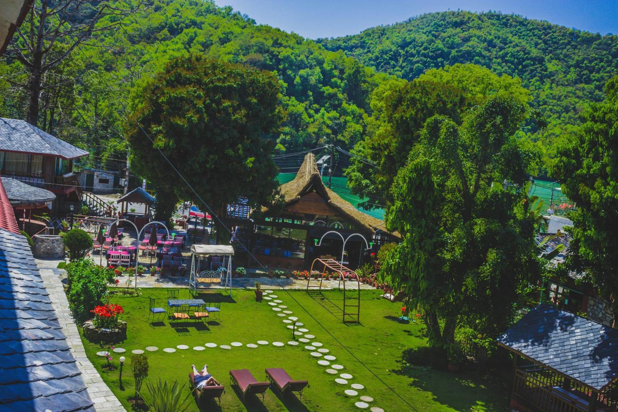 Lake View Resort Pokhara Kültér fotó