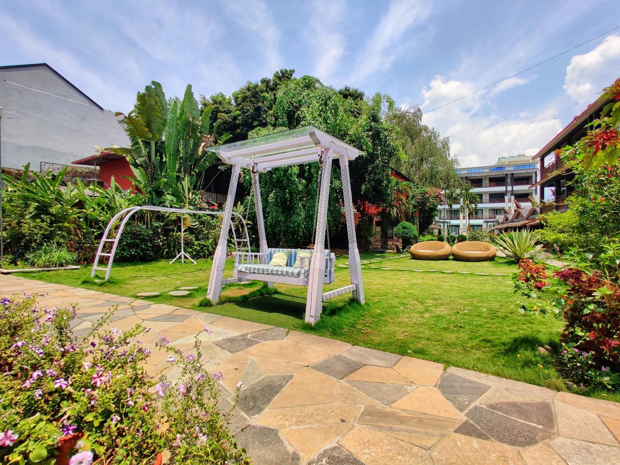 Lake View Resort Pokhara Kültér fotó
