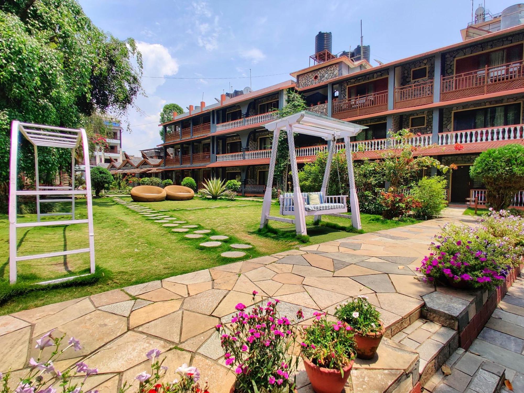 Lake View Resort Pokhara Kültér fotó
