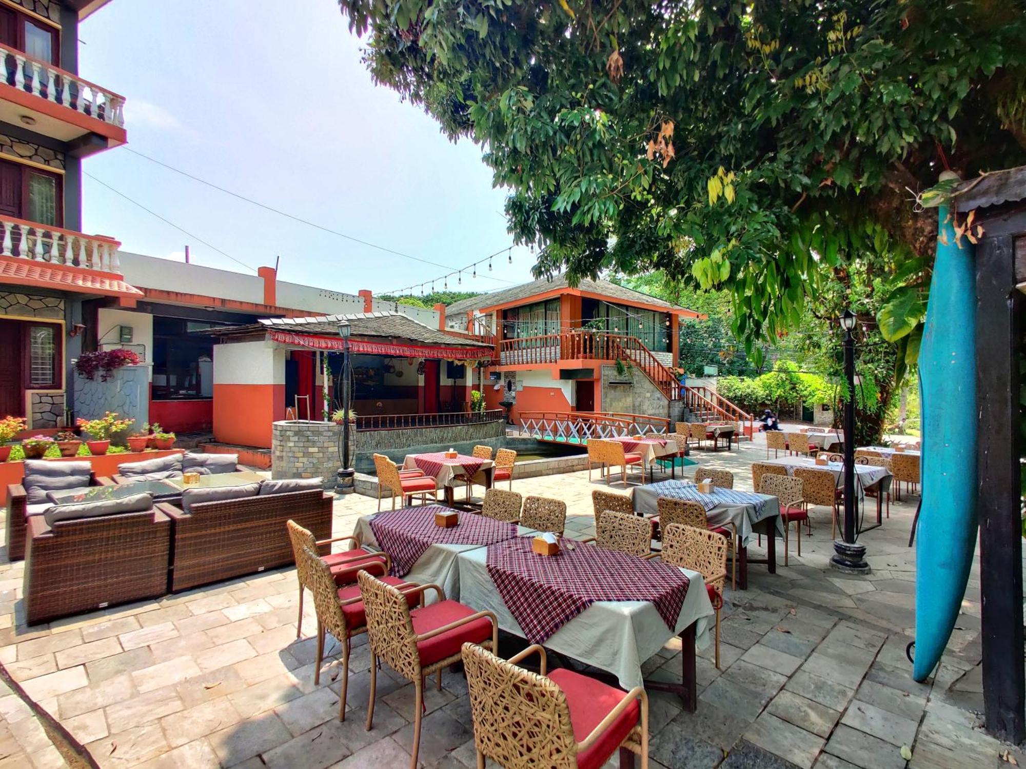 Lake View Resort Pokhara Kültér fotó