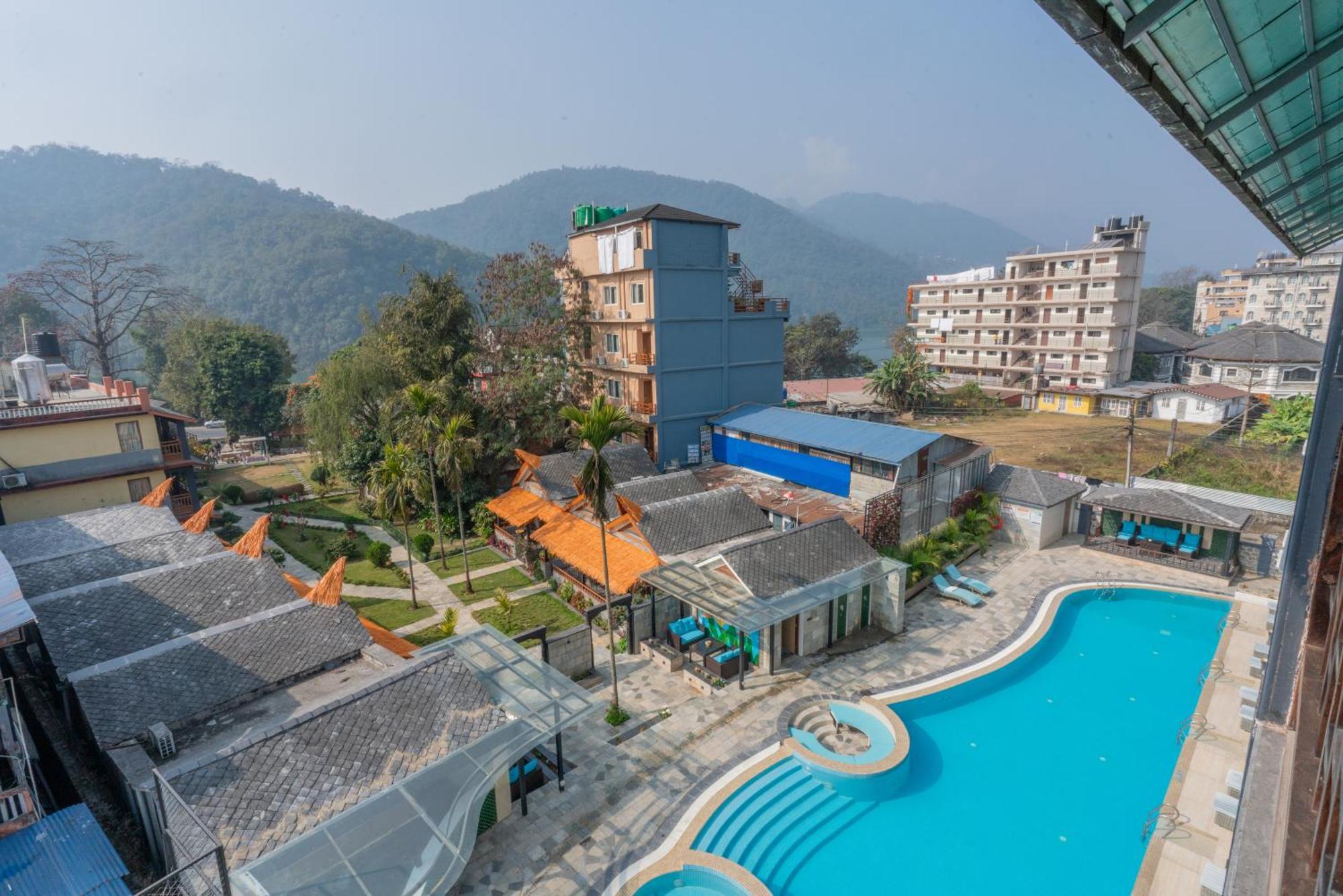 Lake View Resort Pokhara Kültér fotó